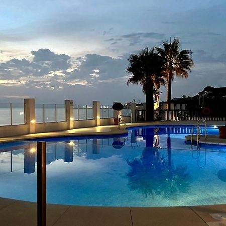 Beachfront Penthouse Apartment With Large Terrace And Breathtaking Sea Views Close To Marbella Spain Sitio de Calahonda 外观 照片