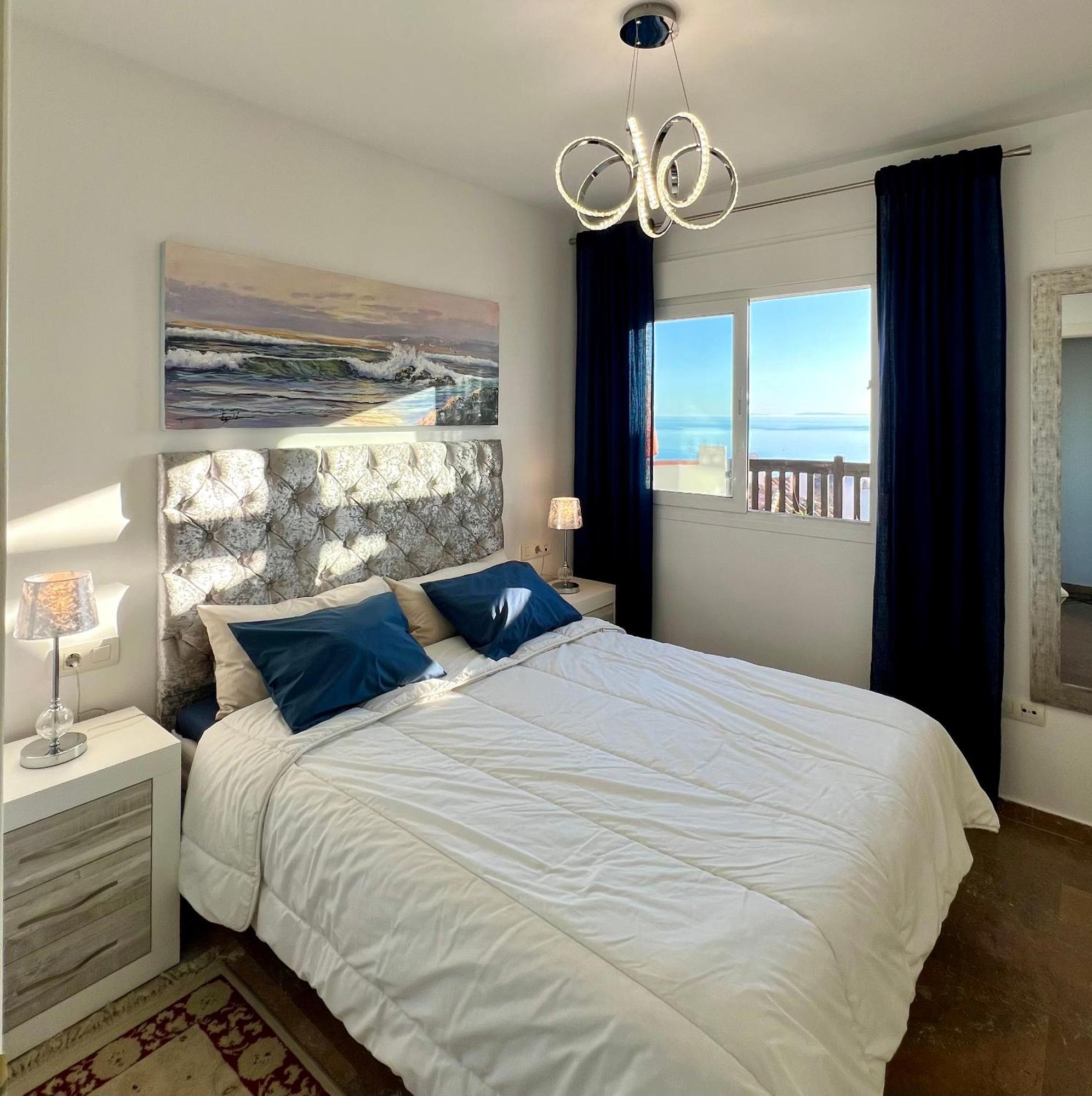 Beachfront Penthouse Apartment With Large Terrace And Breathtaking Sea Views Close To Marbella Spain Sitio de Calahonda 外观 照片