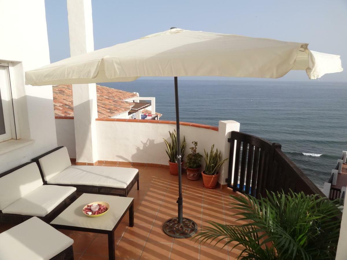 Beachfront Penthouse Apartment With Large Terrace And Breathtaking Sea Views Close To Marbella Spain Sitio de Calahonda 外观 照片