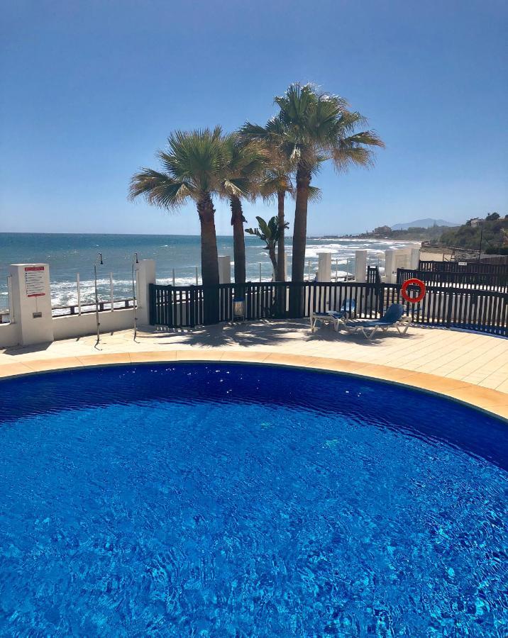 Beachfront Penthouse Apartment With Large Terrace And Breathtaking Sea Views Close To Marbella Spain Sitio de Calahonda 外观 照片